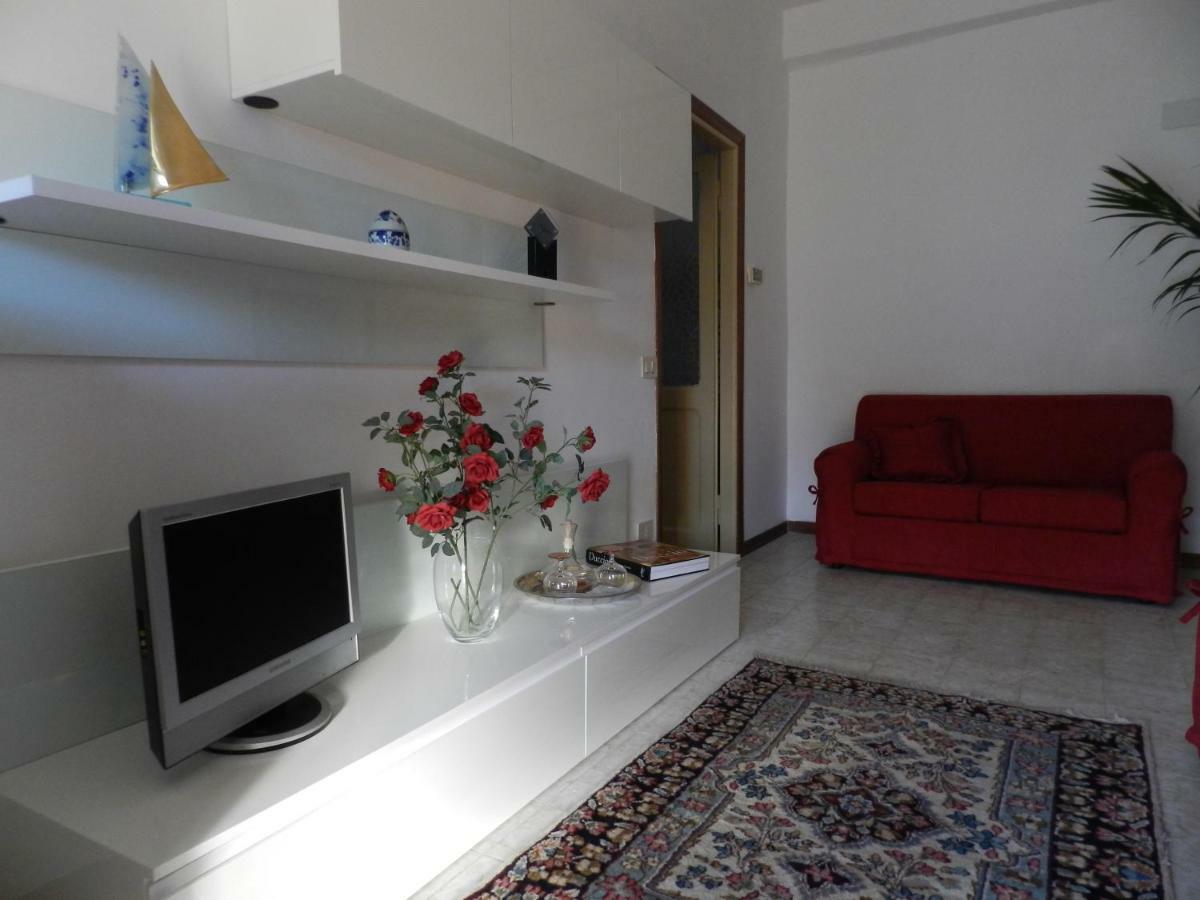 Appartamento S. Valentino Terni Luaran gambar